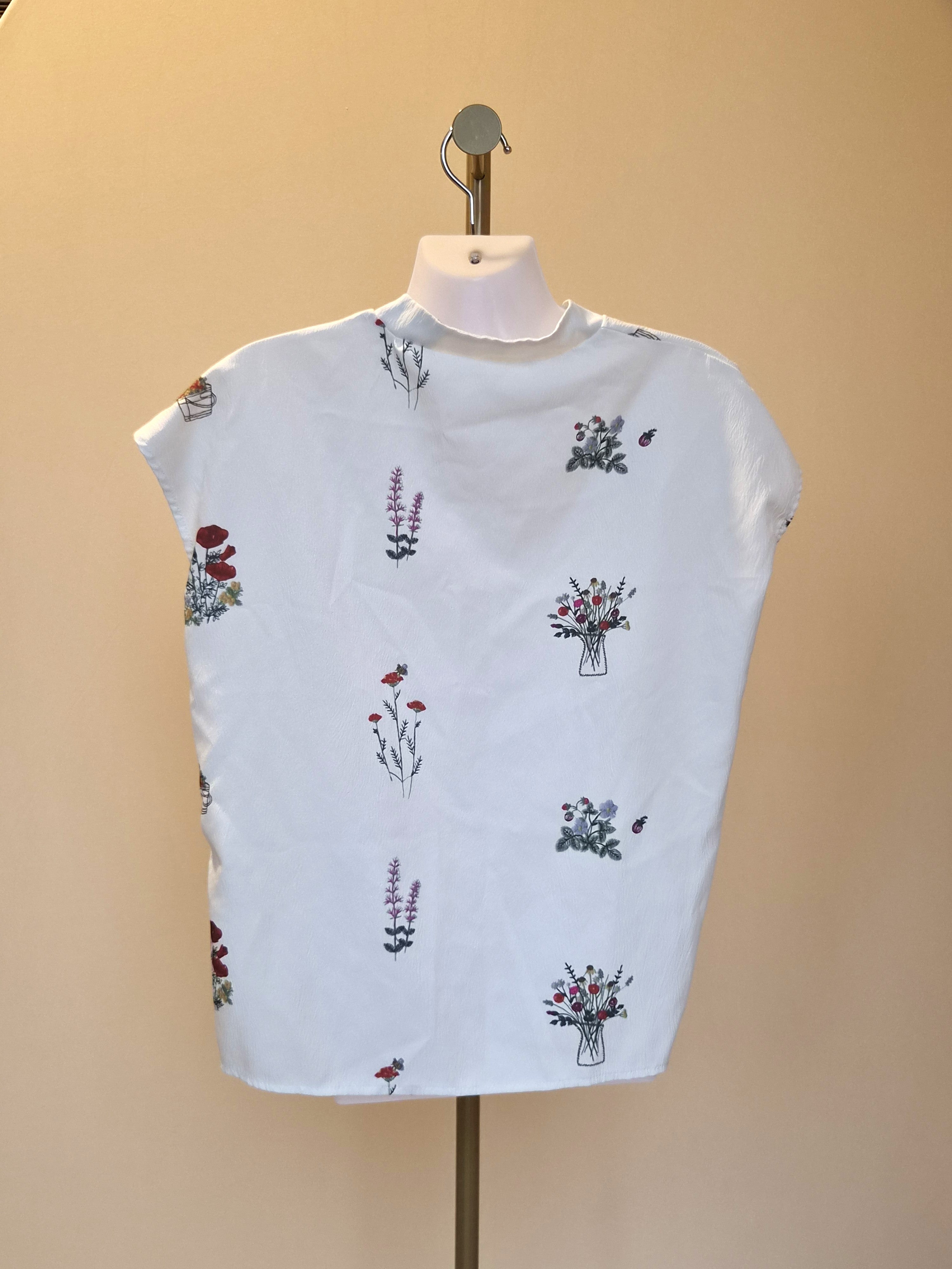 Floral Print Mandarin Collar Blouse – Size L