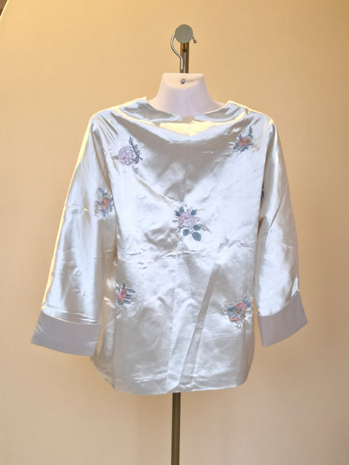 ih White Satin Embroidered Blouse – Size 3 (Approx. M)