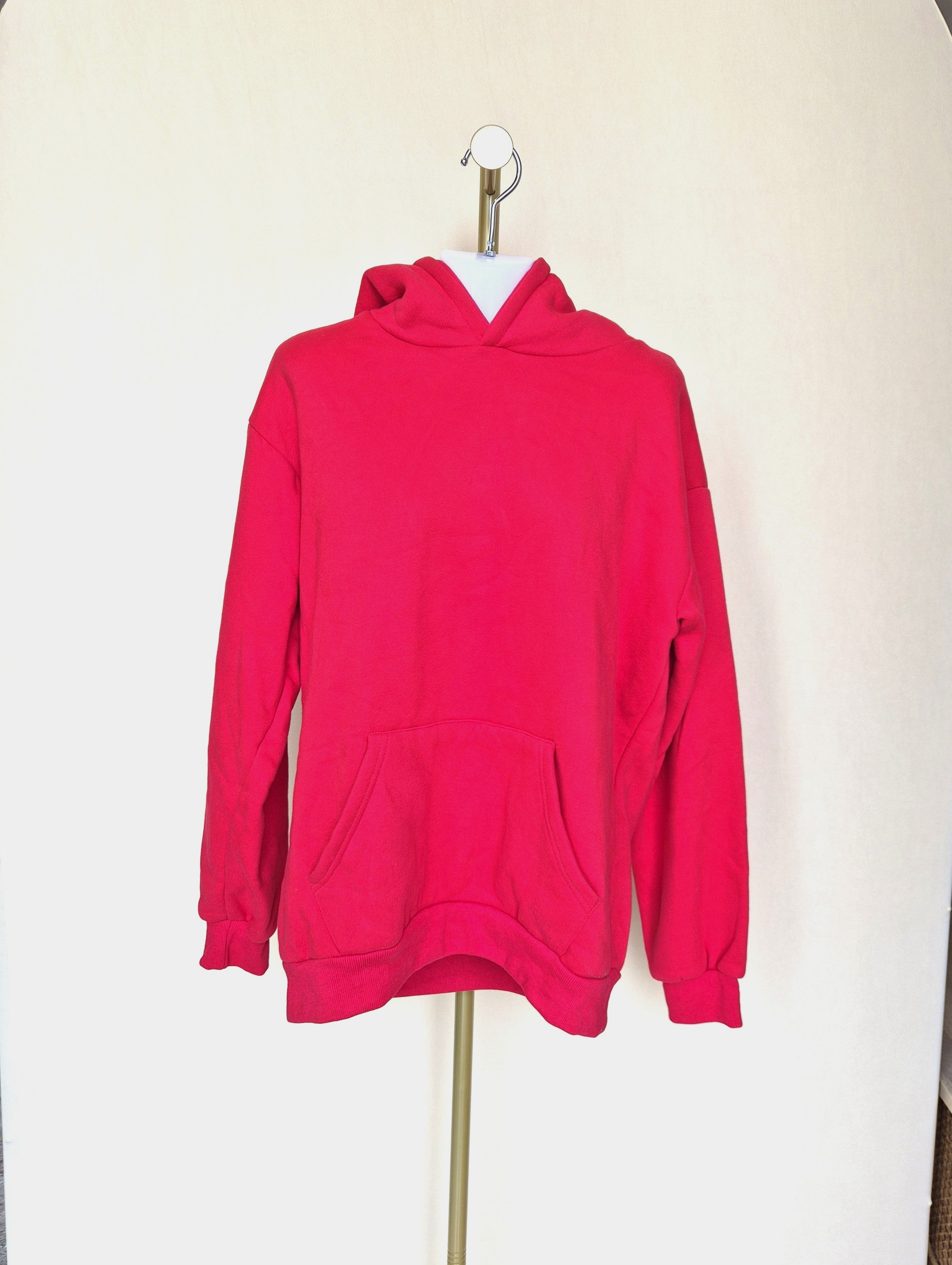Title: Red Graphic Fleece Hoodie (Size Free)