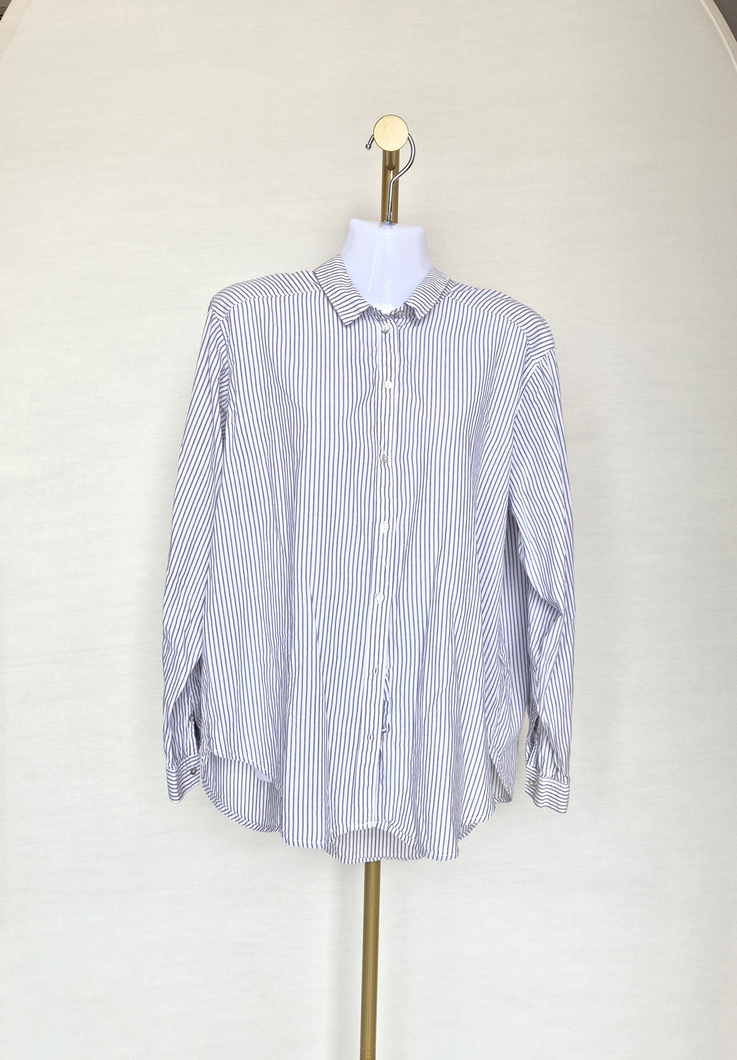 Classic Blue & White Striped Button-Up Shirt Free Size