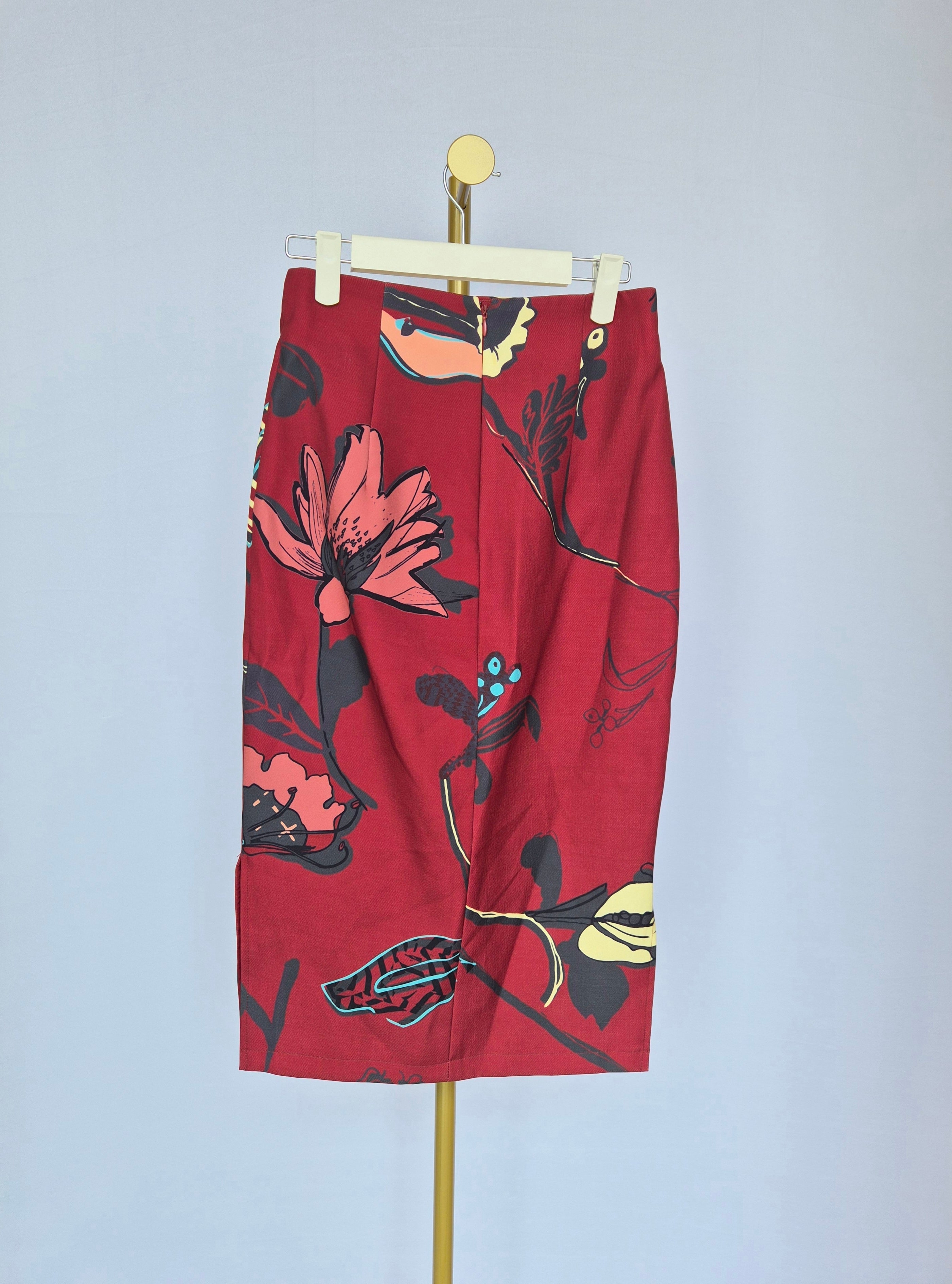 Love, Bonito Studio Floral Pencil Skirt – Size S (UK 8)