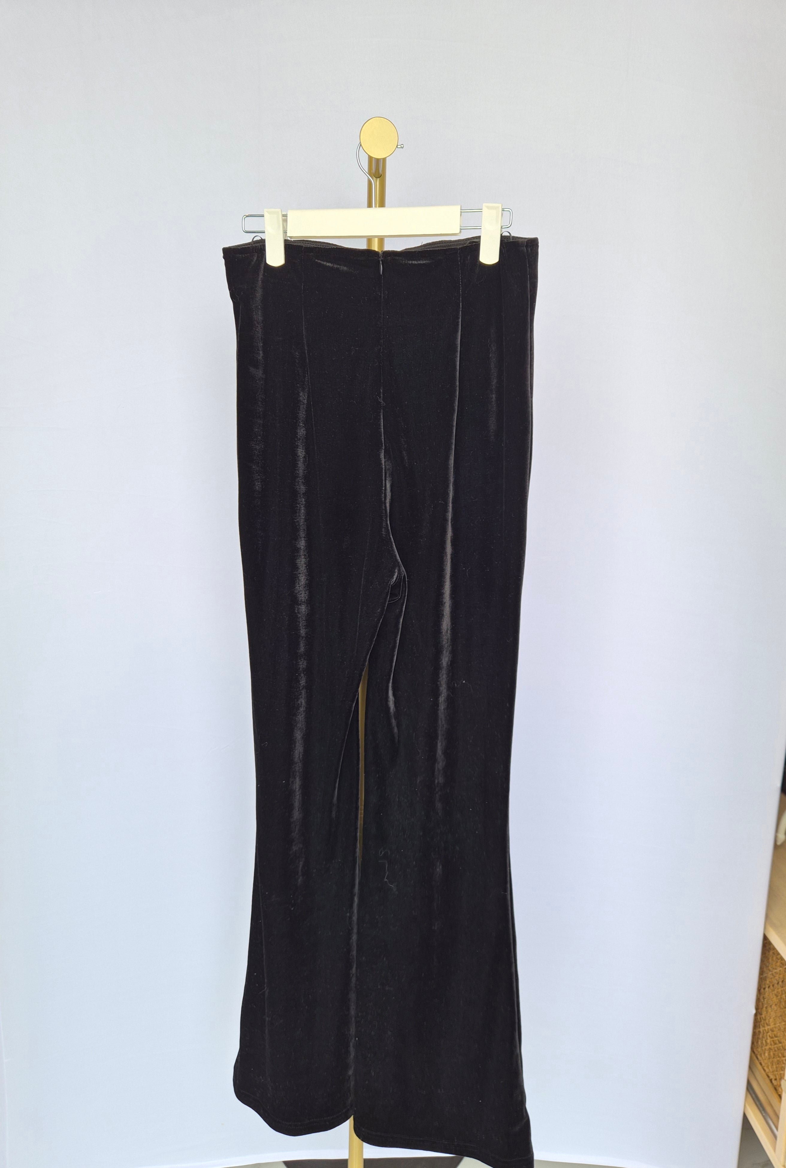 AG Collective Black Velvet Flared Pants – Size M