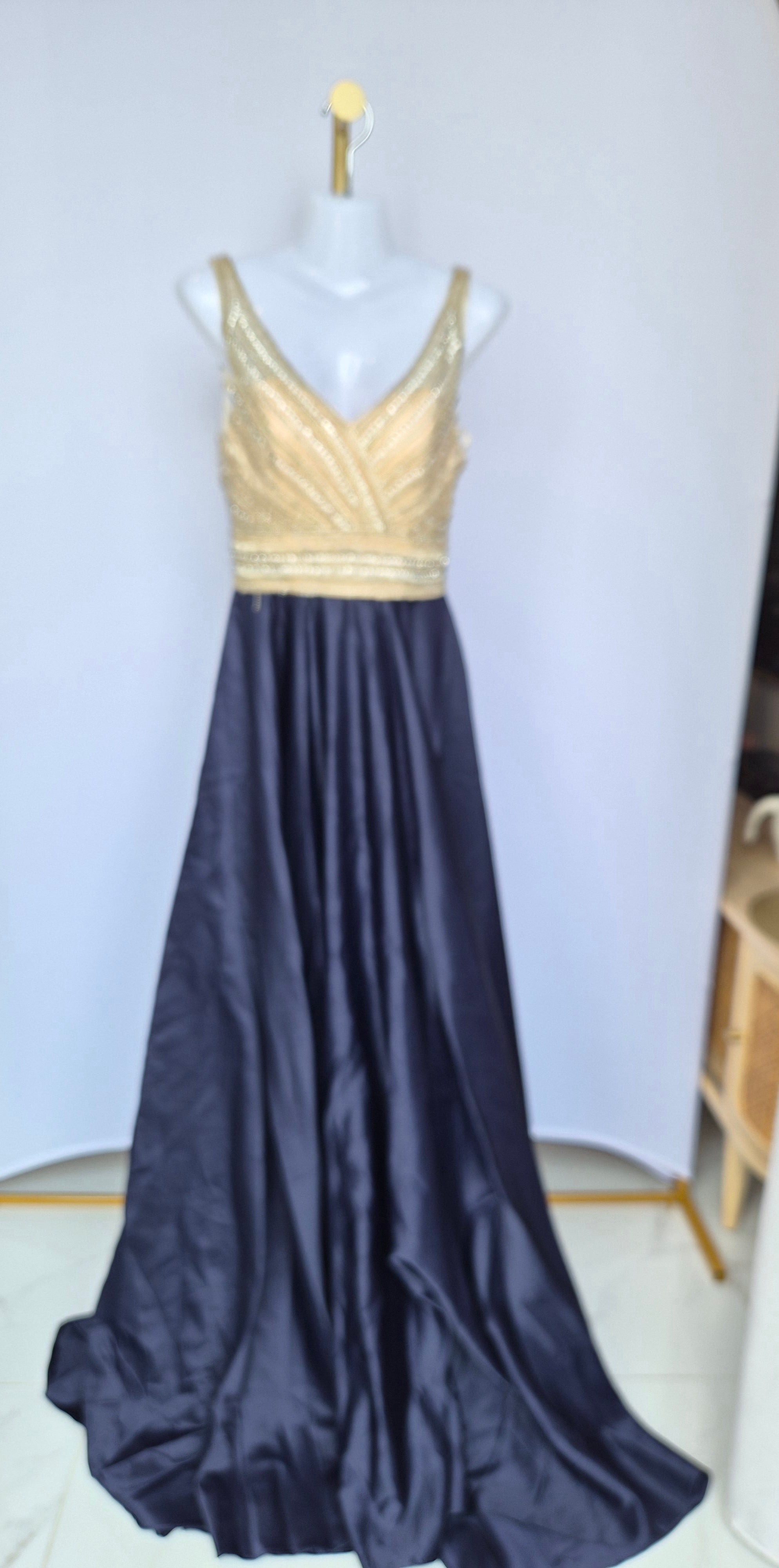 Evening Gown – Size 6
