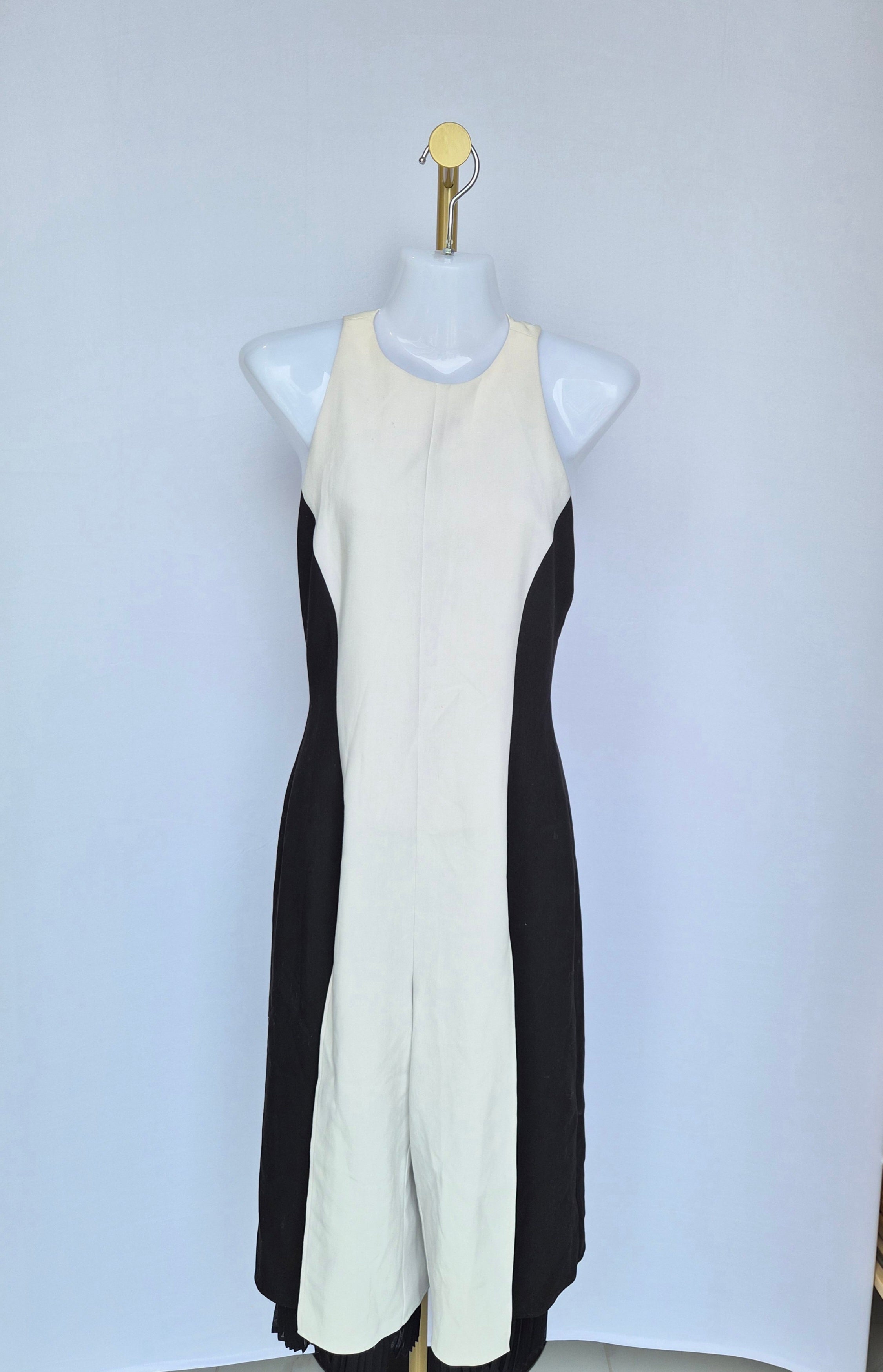 Black & White Colour Block Midi Pant Suit Estimate Size S