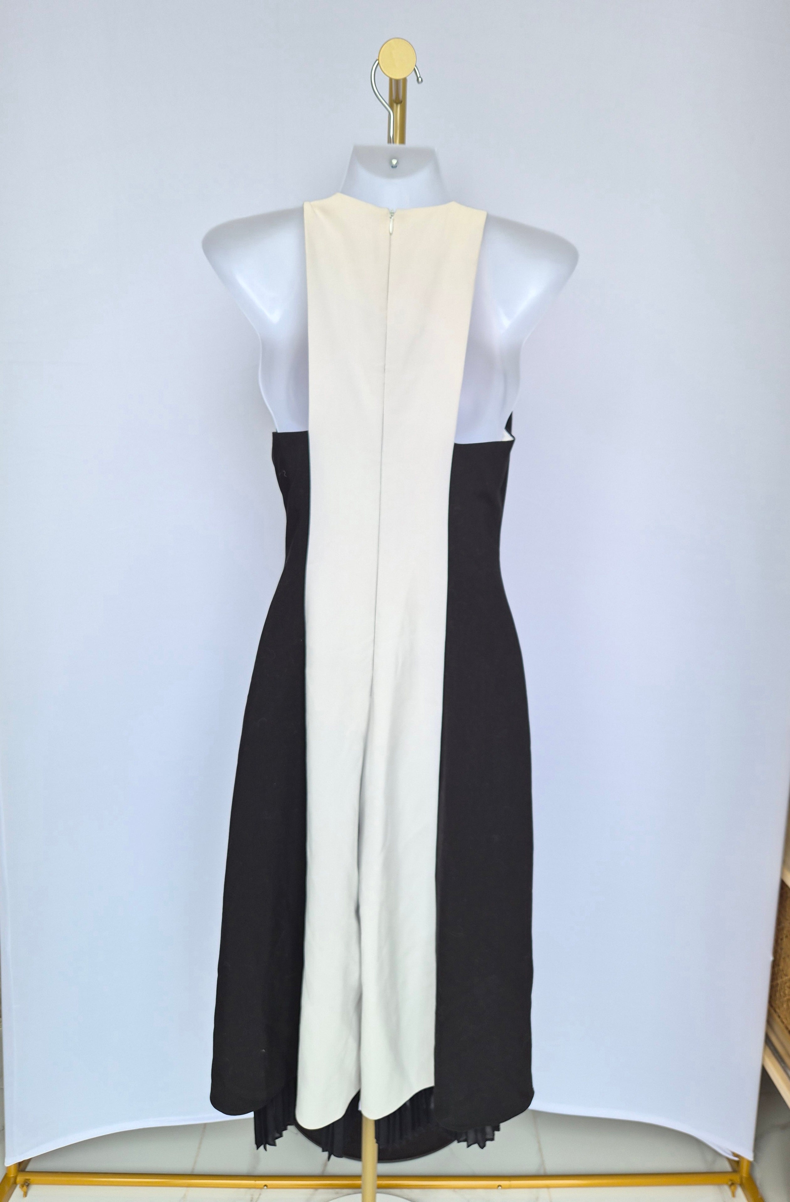 Black & White Colour Block Midi Pant Suit Estimate Size S