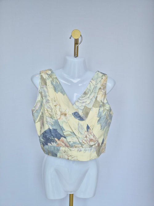 Floral Wrap Crop Top Estimate Size S