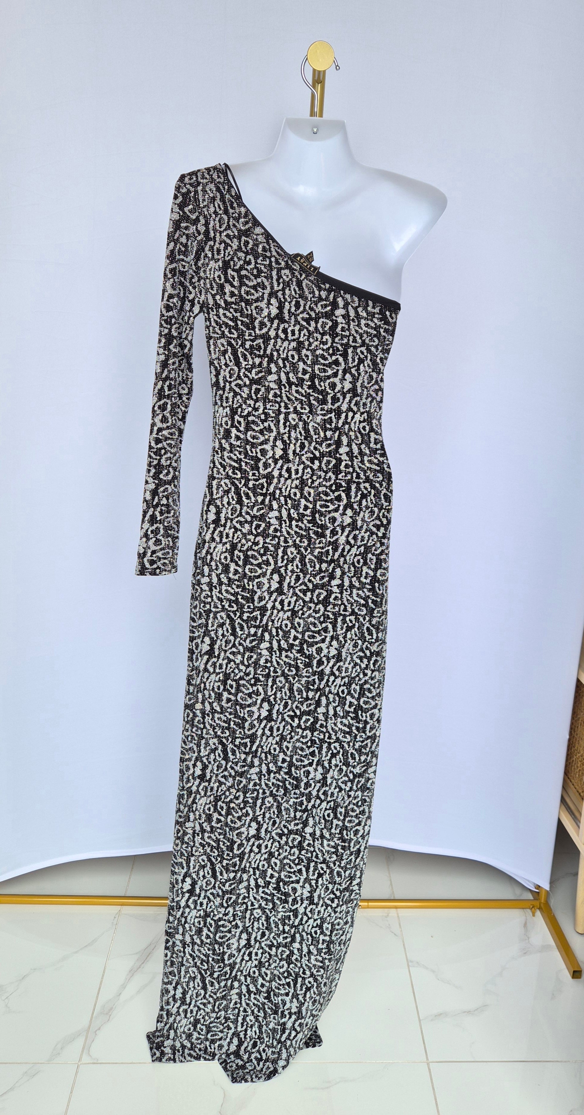 Lipsy London One-Shoulder Maxi Dress – UK 10 (US 6 / EU 38/M)
