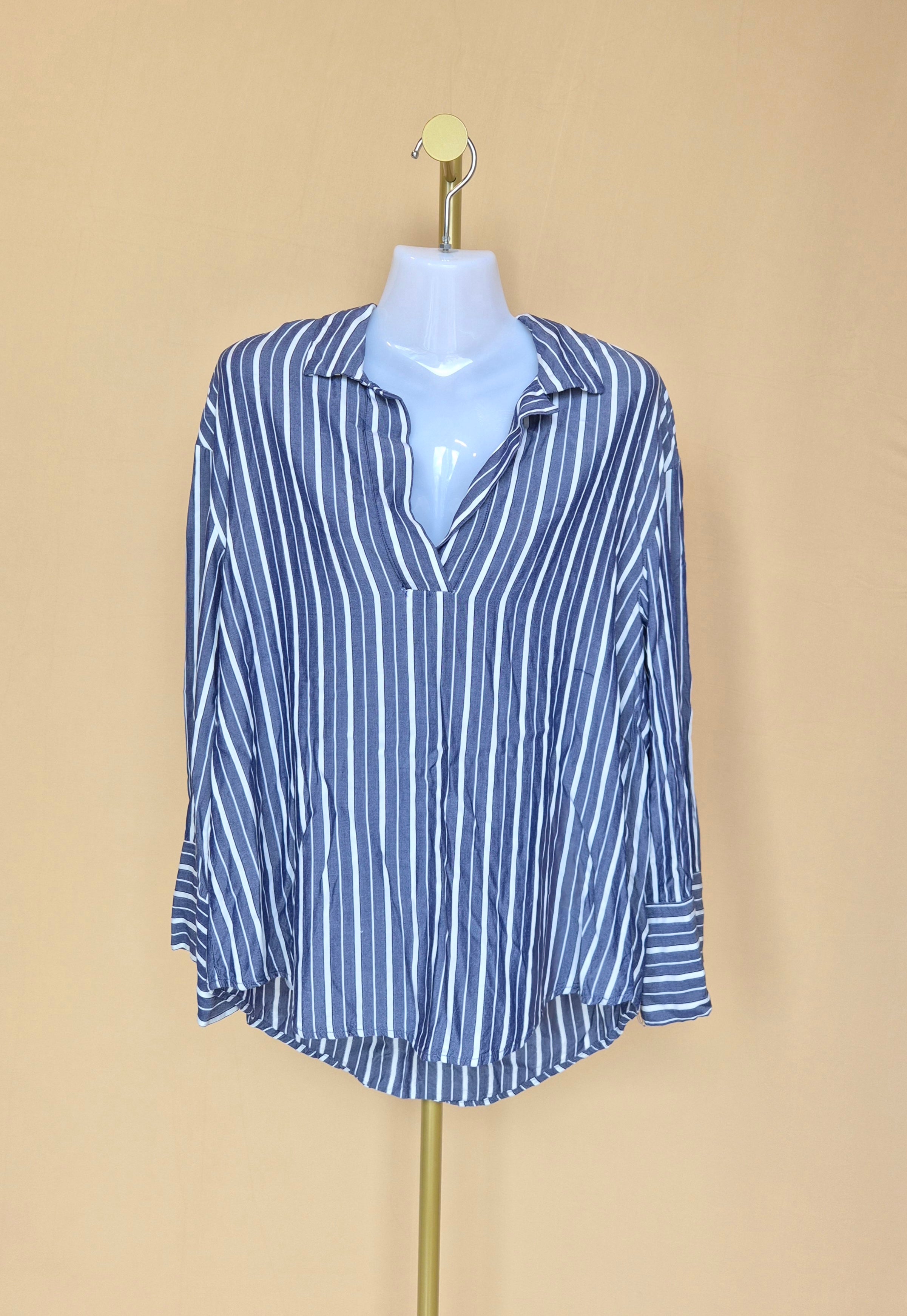 H&M Blue & White Striped Relaxed Blouse (XS)