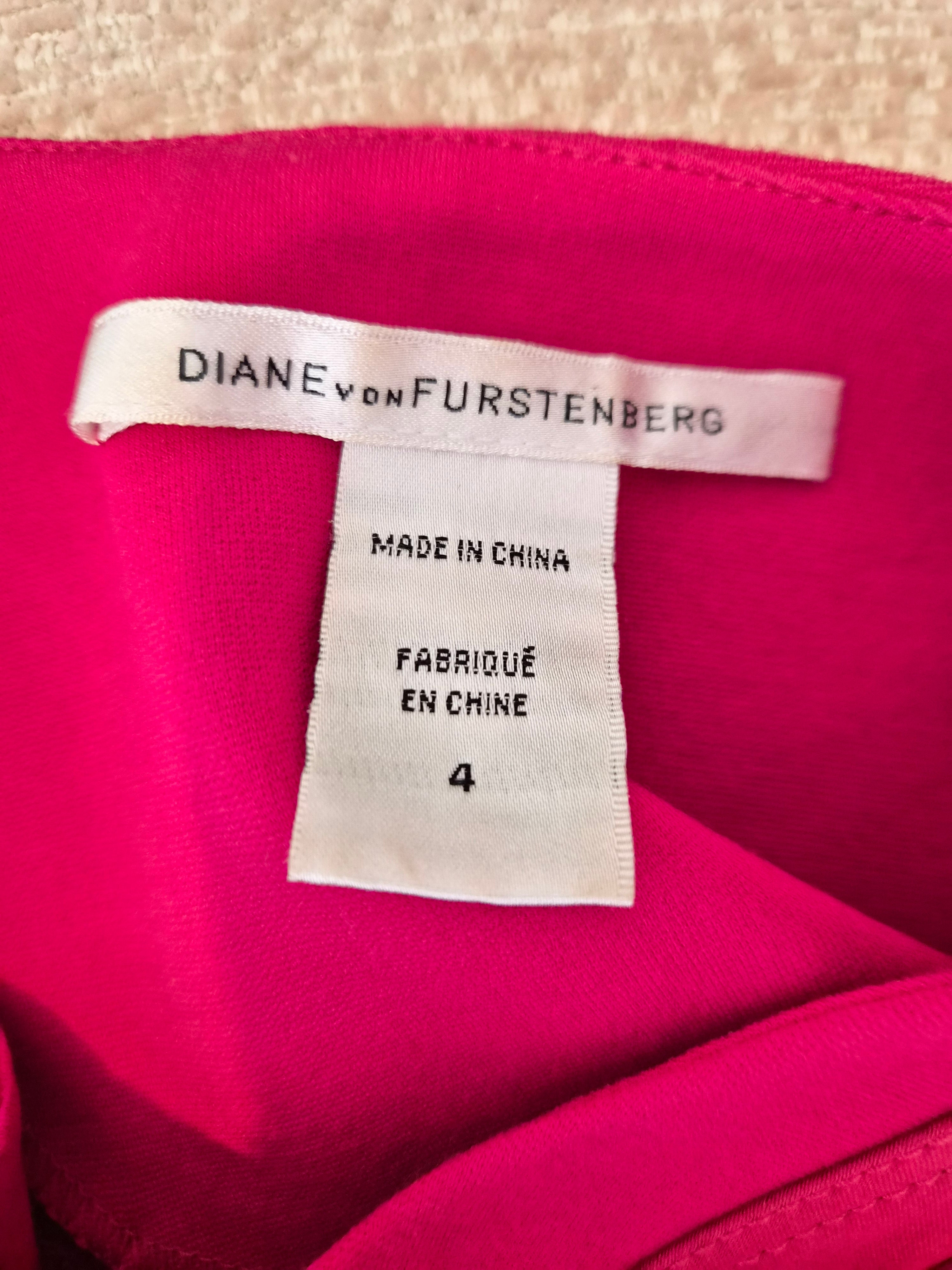 Diane von Furstenberg Hot Pink Sheath Dress – Size 4