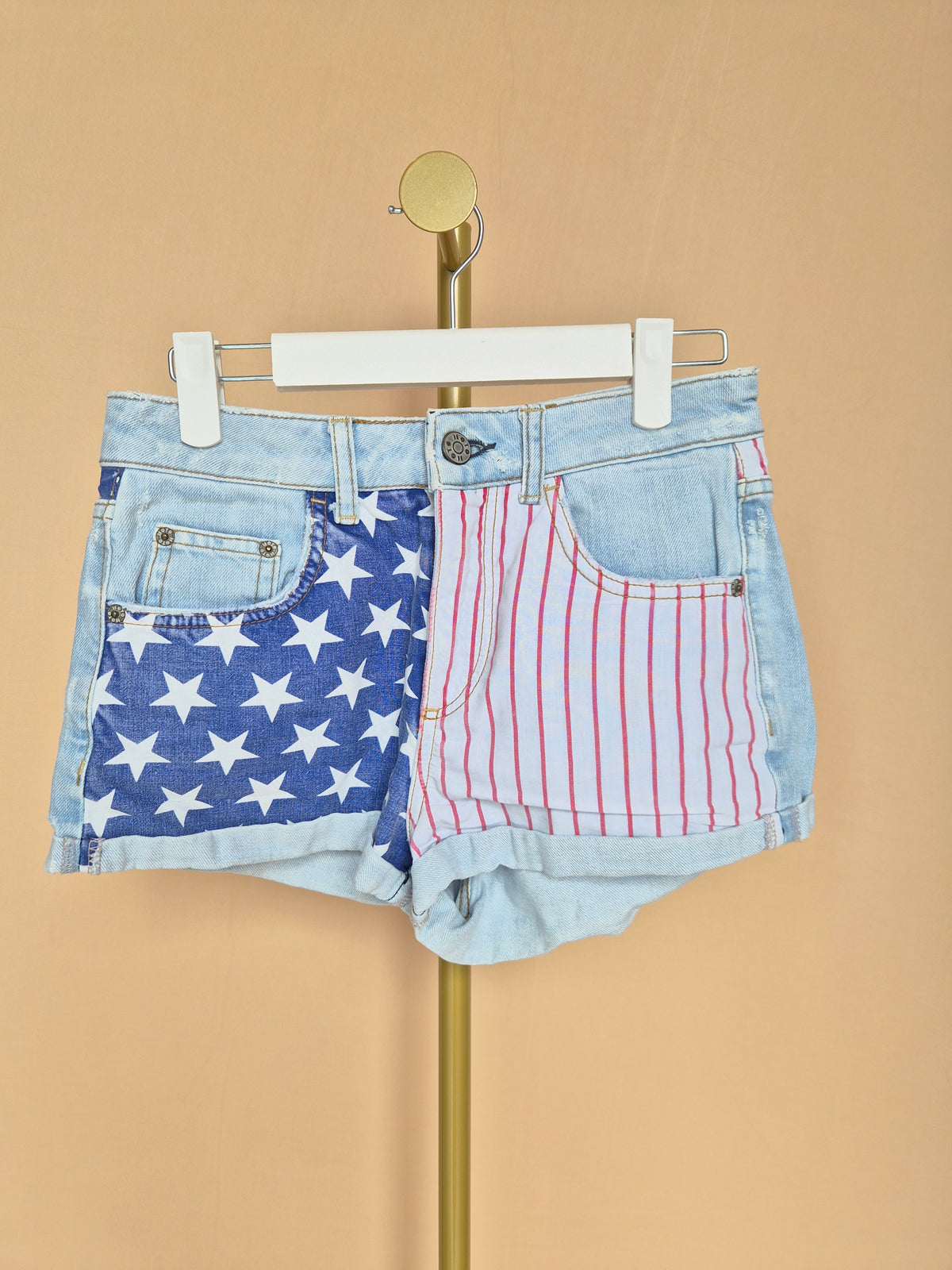 Topshop Moto American Flag Denim Shorts – Size W26