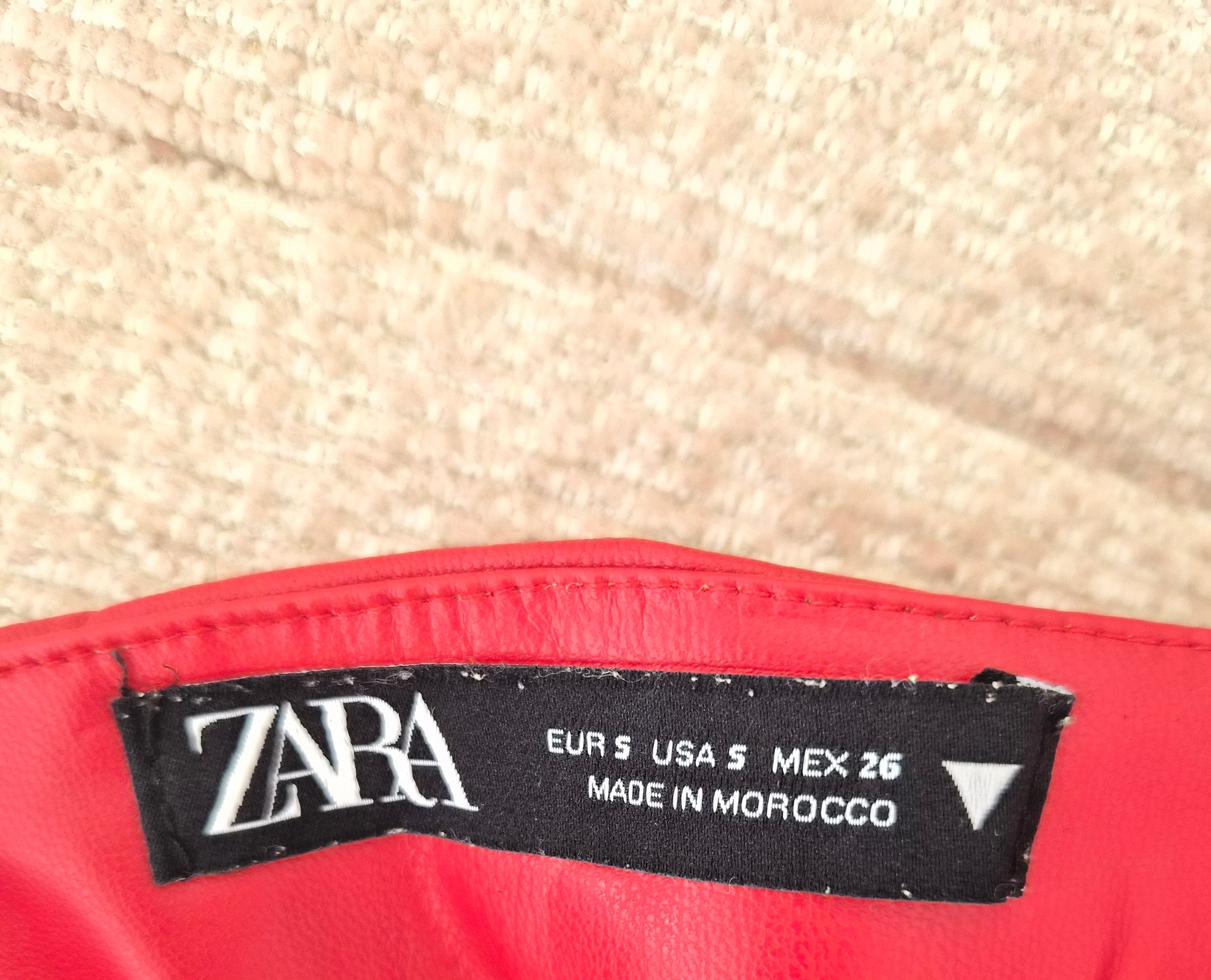 Zara Red Faux Leather Ruched Mini Skirt – Size S