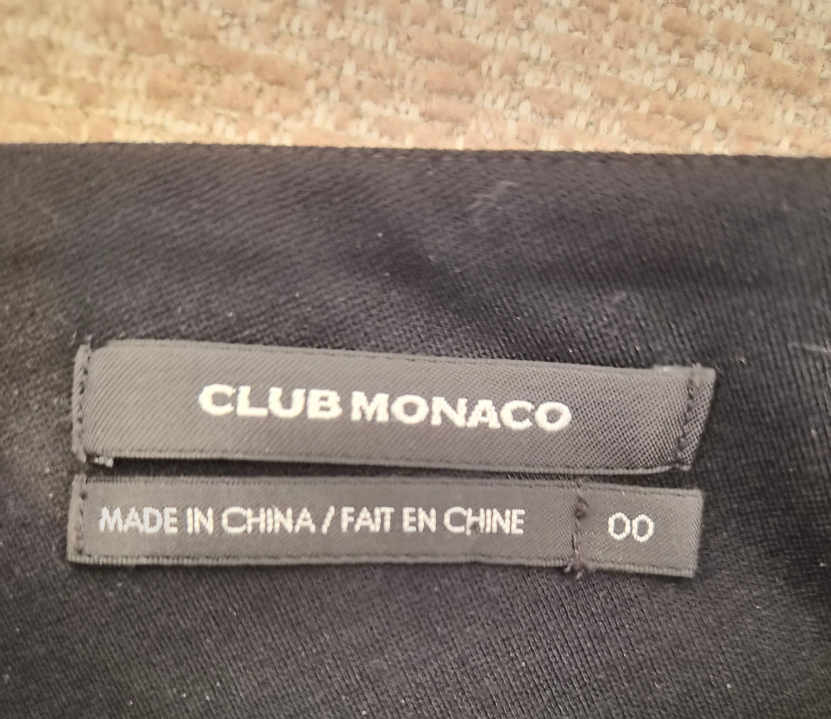 Club Monaco Black High-Waisted Pencil Skirt – Size 00