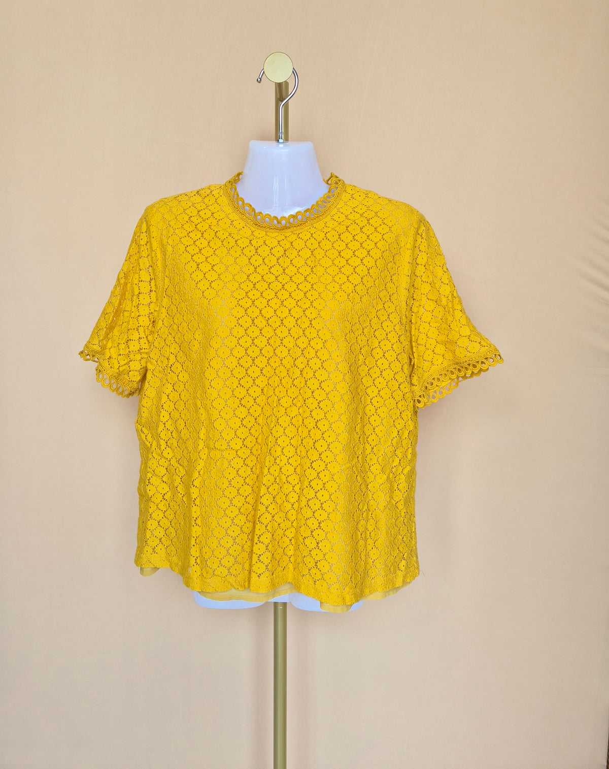 iORA Mustard Yellow Lace Blouse – Size XL