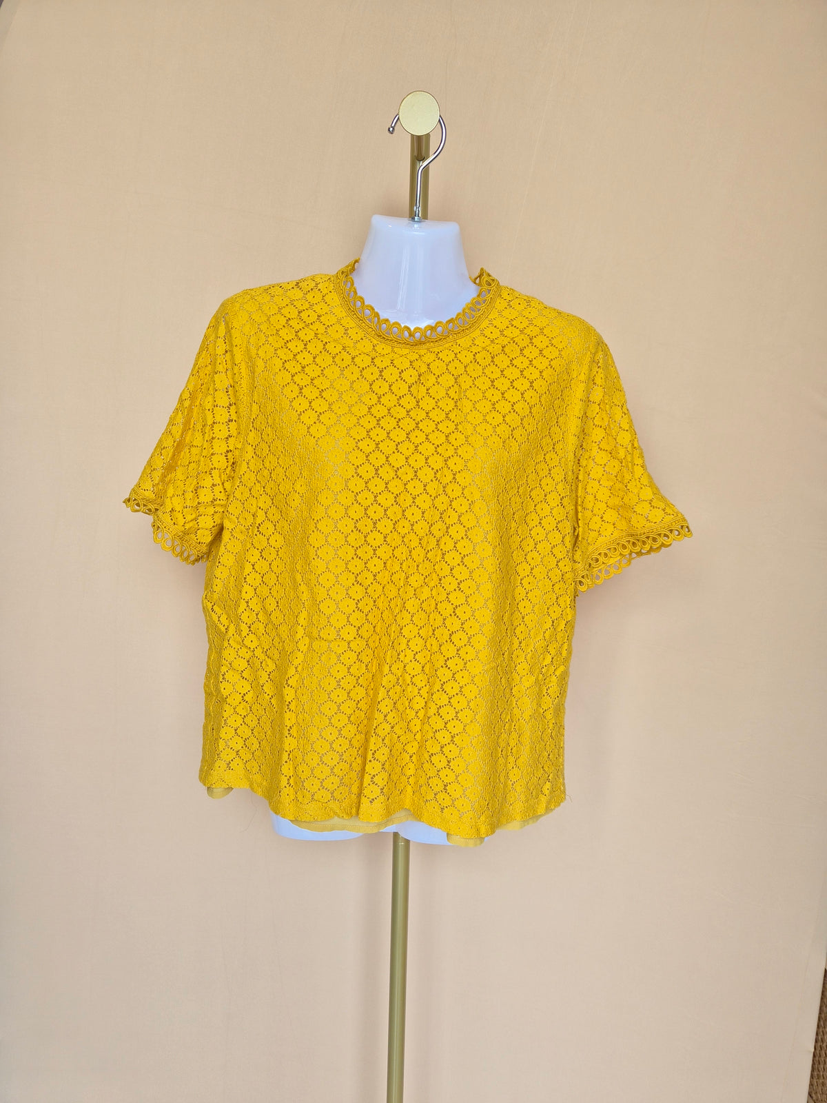iORA Mustard Yellow Lace Blouse – Size XL