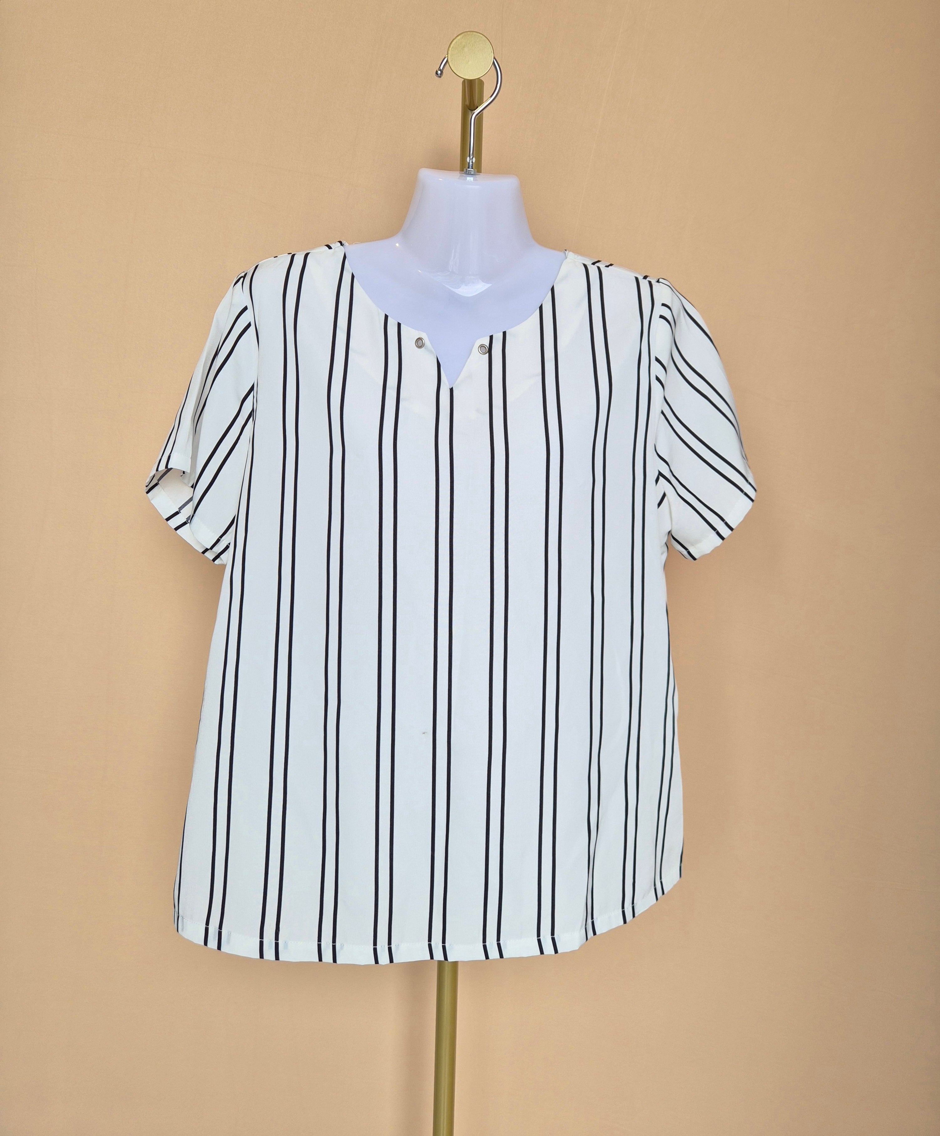 BEGA White and Black Striped Blouse – Size XL