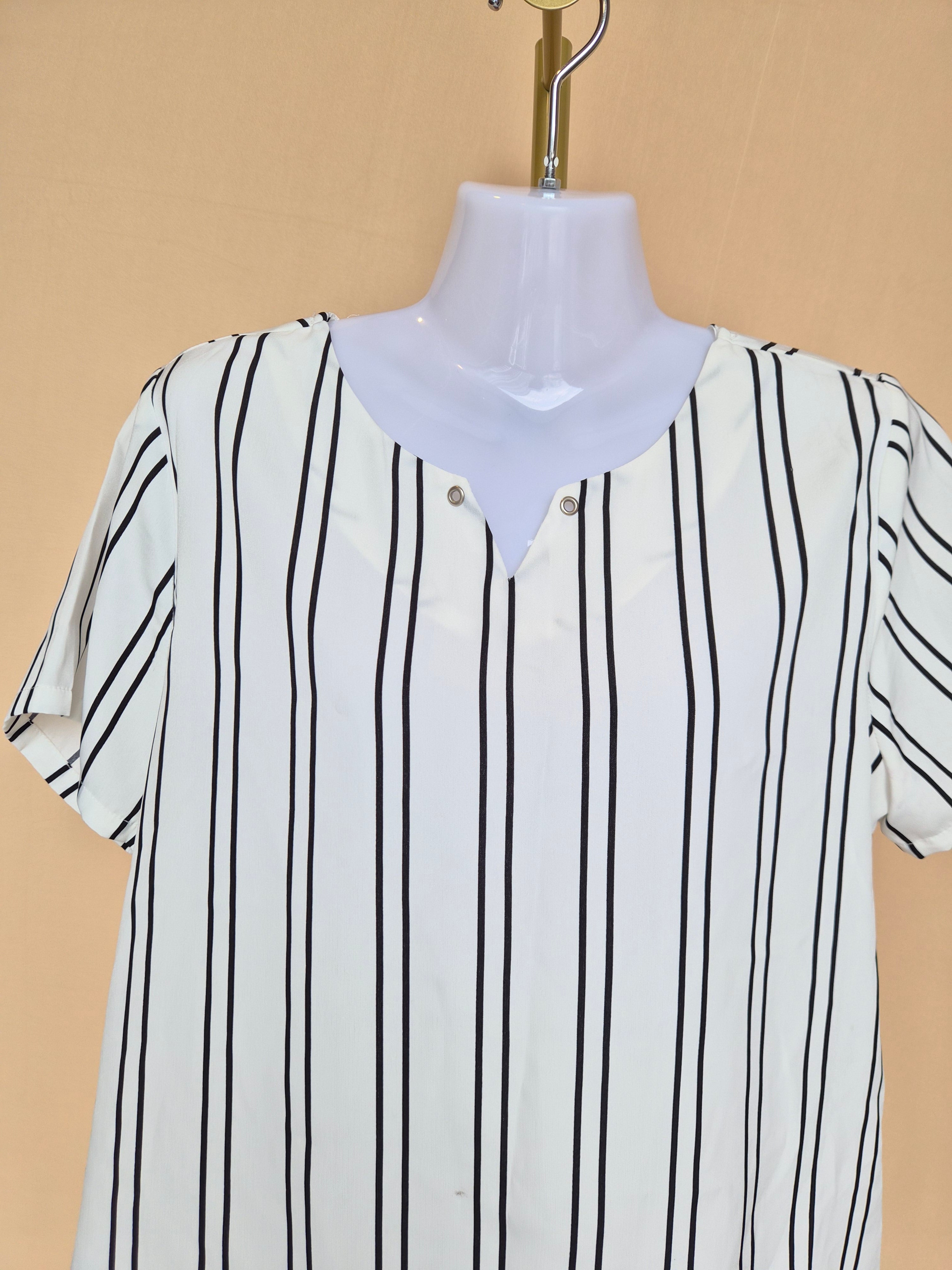 BEGA White and Black Striped Blouse – Size XL