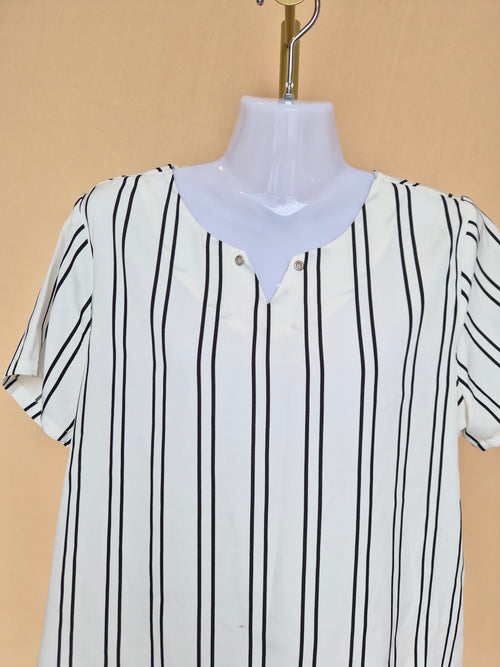BEGA White and Black Striped Blouse – Size XL