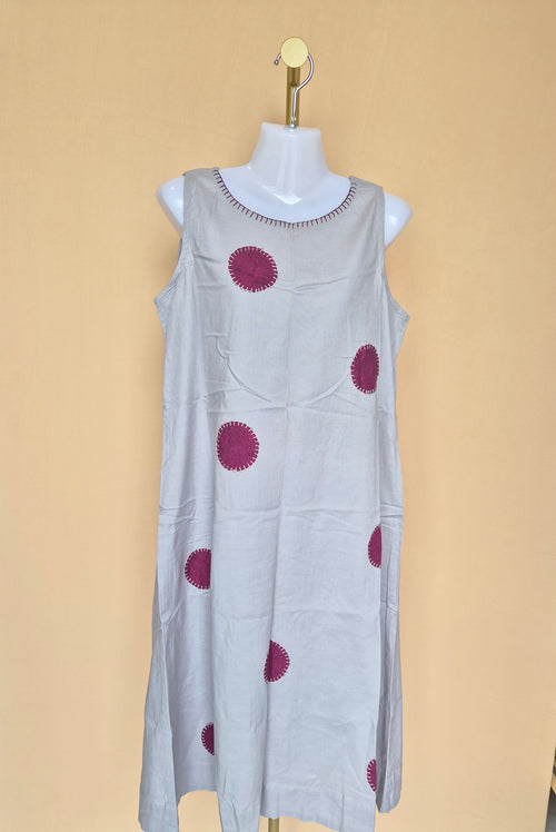Beige & Burgundy Appliqué Sleeveless Midi Dress