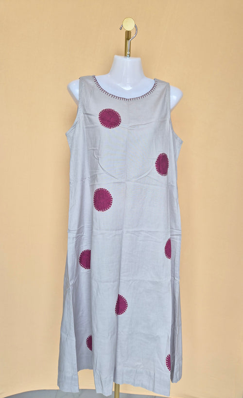Beige & Burgundy Appliqué Sleeveless Midi Dress