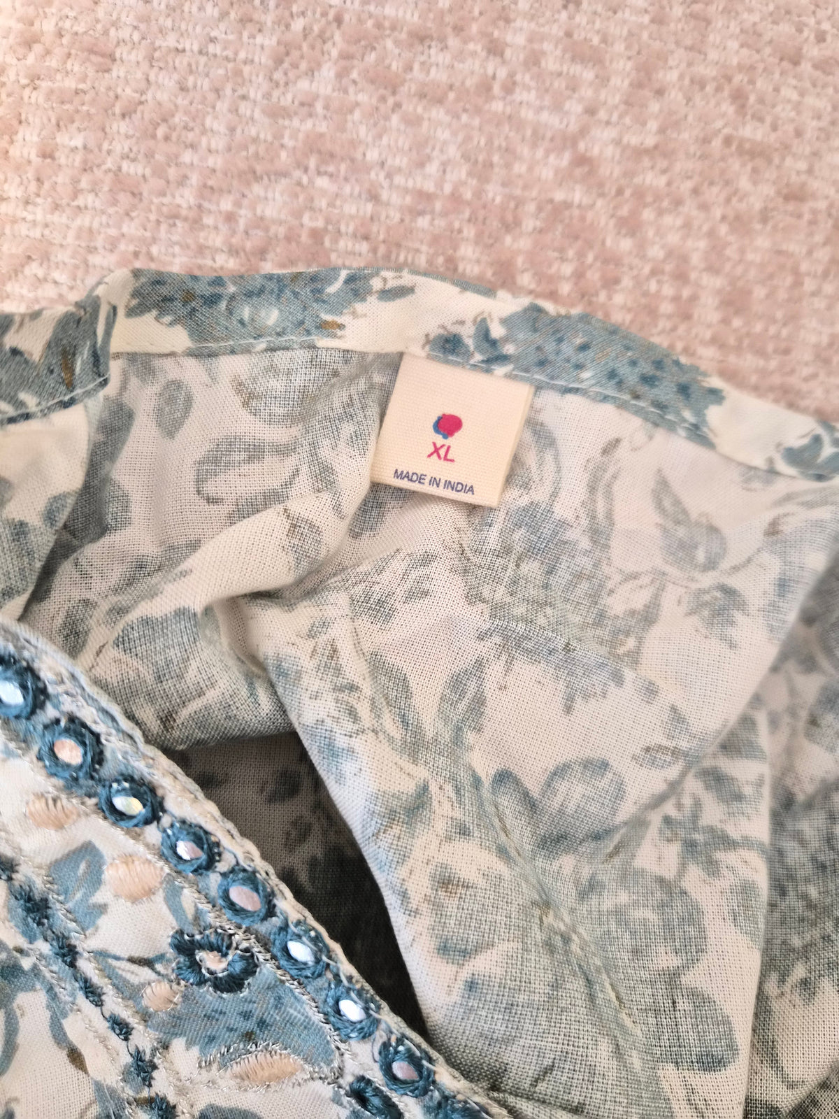 Blue & Ivory Floral Embellished Kurta – Size XL