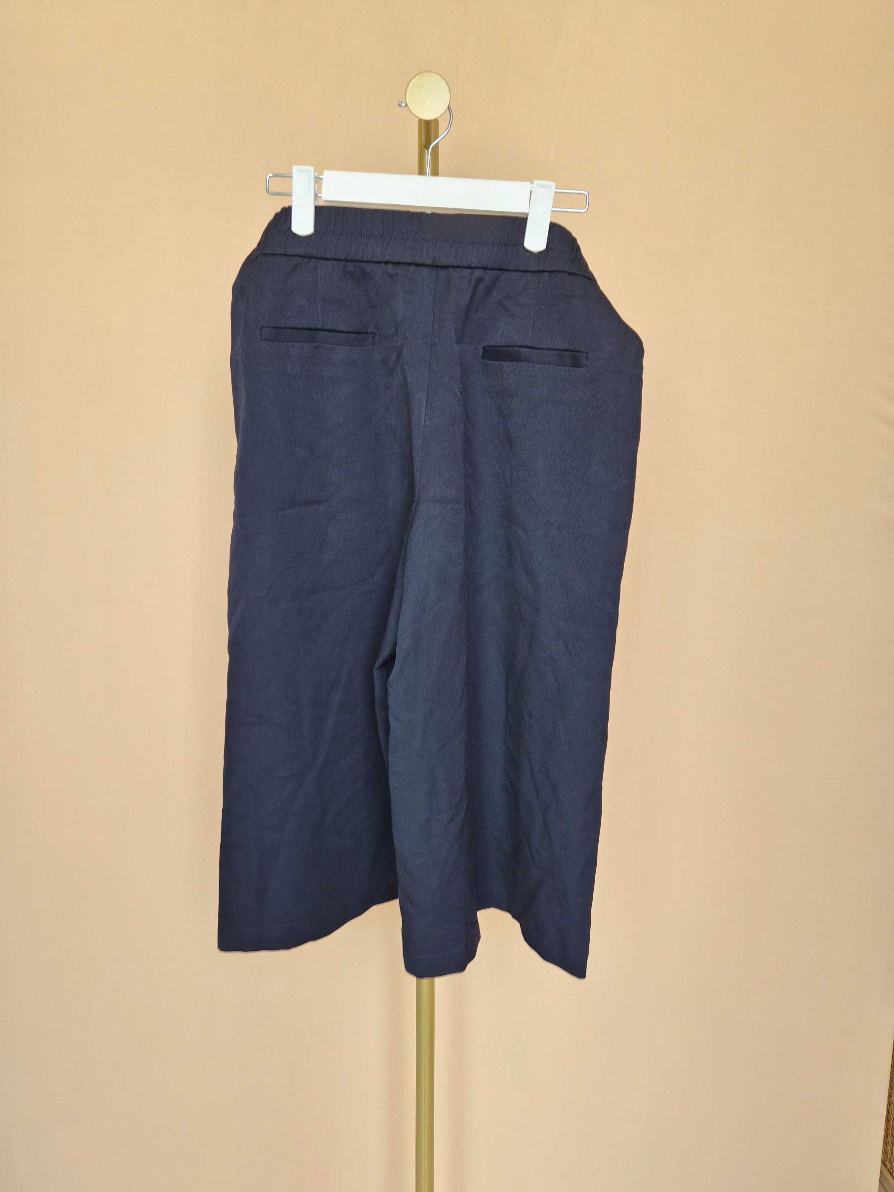 iORA Navy Belted Wide-Leg Culottes – Size L