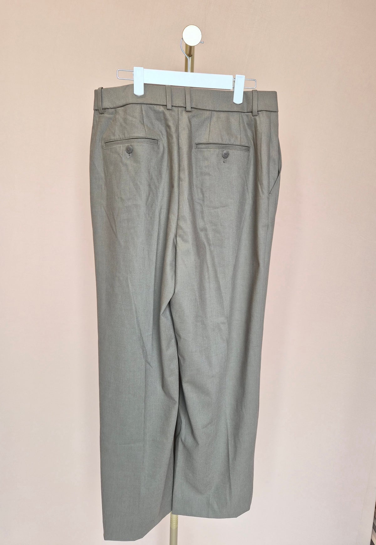 Uniqlo Taupe Pleated Wide-Leg Trousers – Size XL