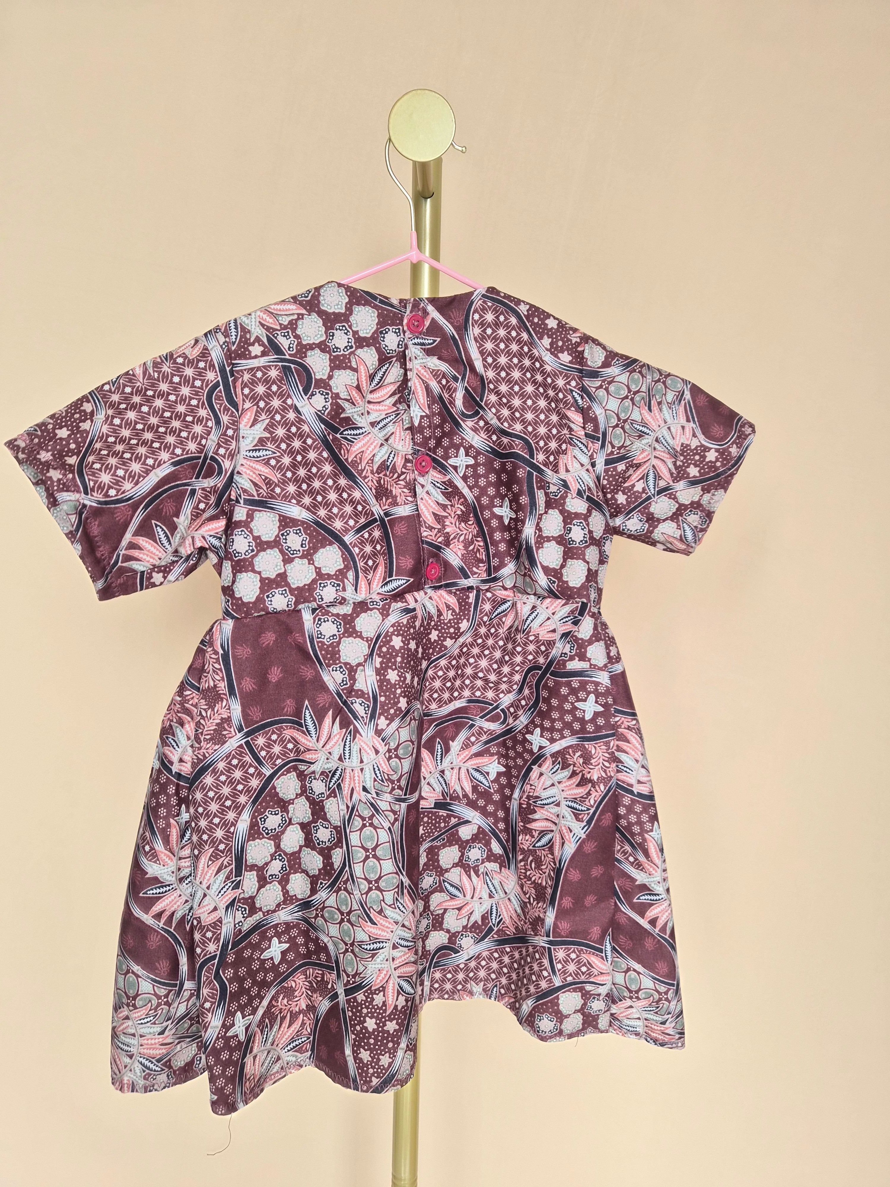 Handmade Batik-Print Girls’ Dress – Size 1–2 Years Brand New