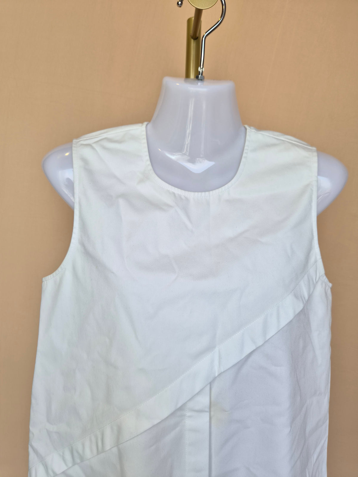 d.d Collective Asymmetric White Top – Size S