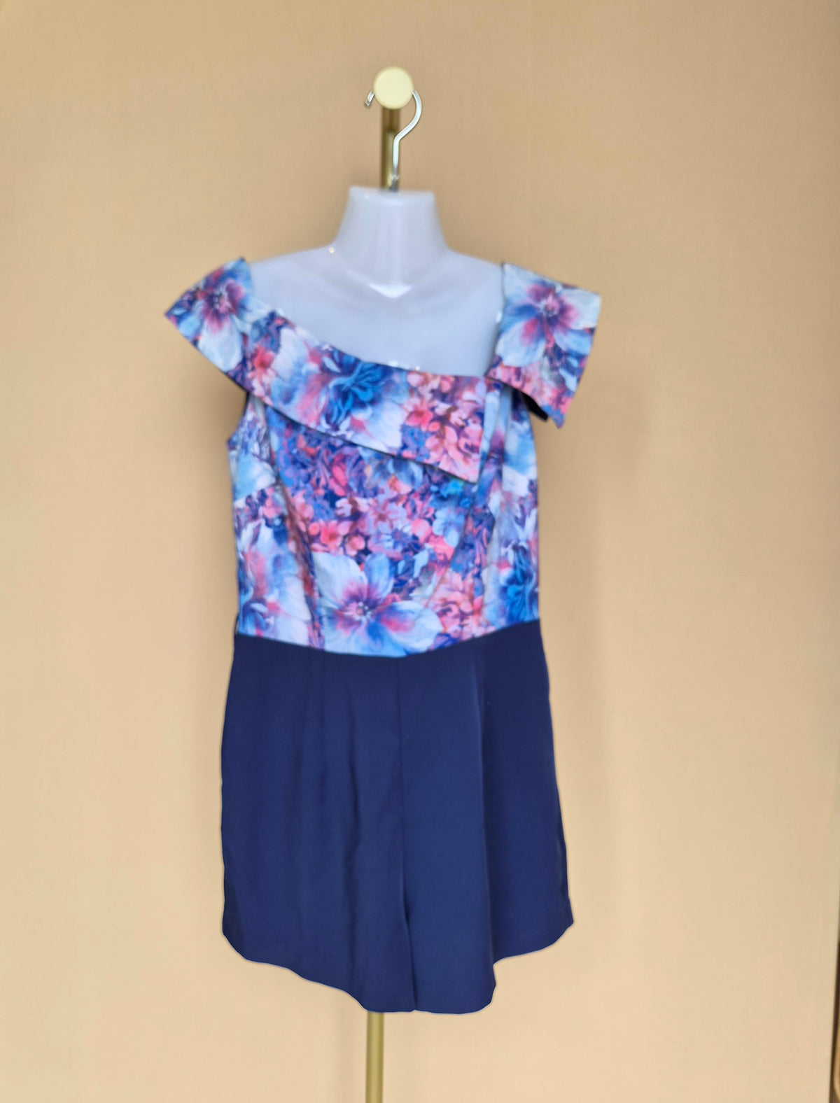 Paper Dolls Floral Off-Shoulder Playsuit – Size L