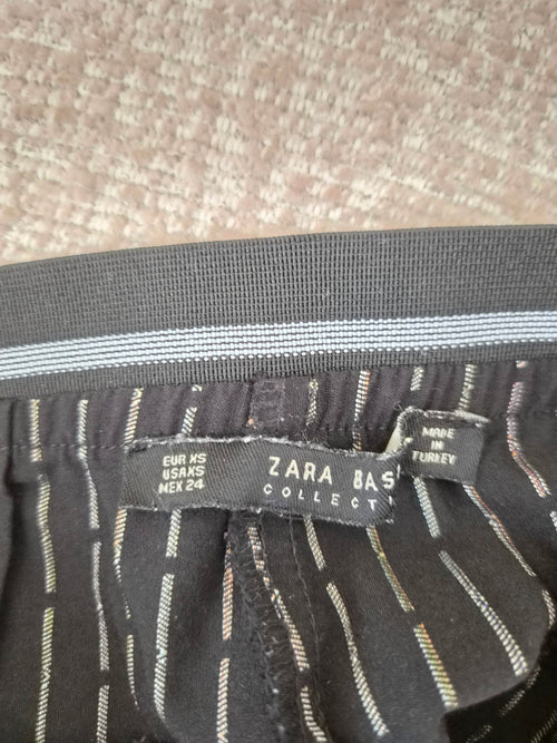 Zara Basic Printed Tapered Trousers – Size XS