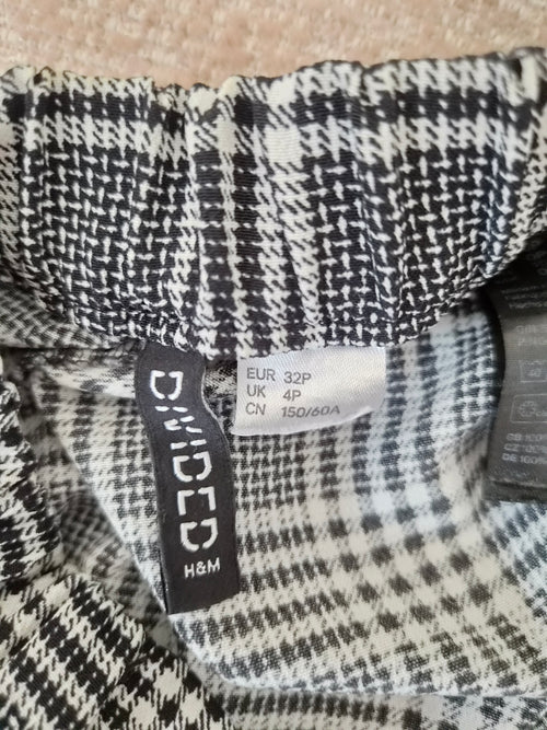 H&M Divided Check Trousers – Size XS Petite (UK 4P)