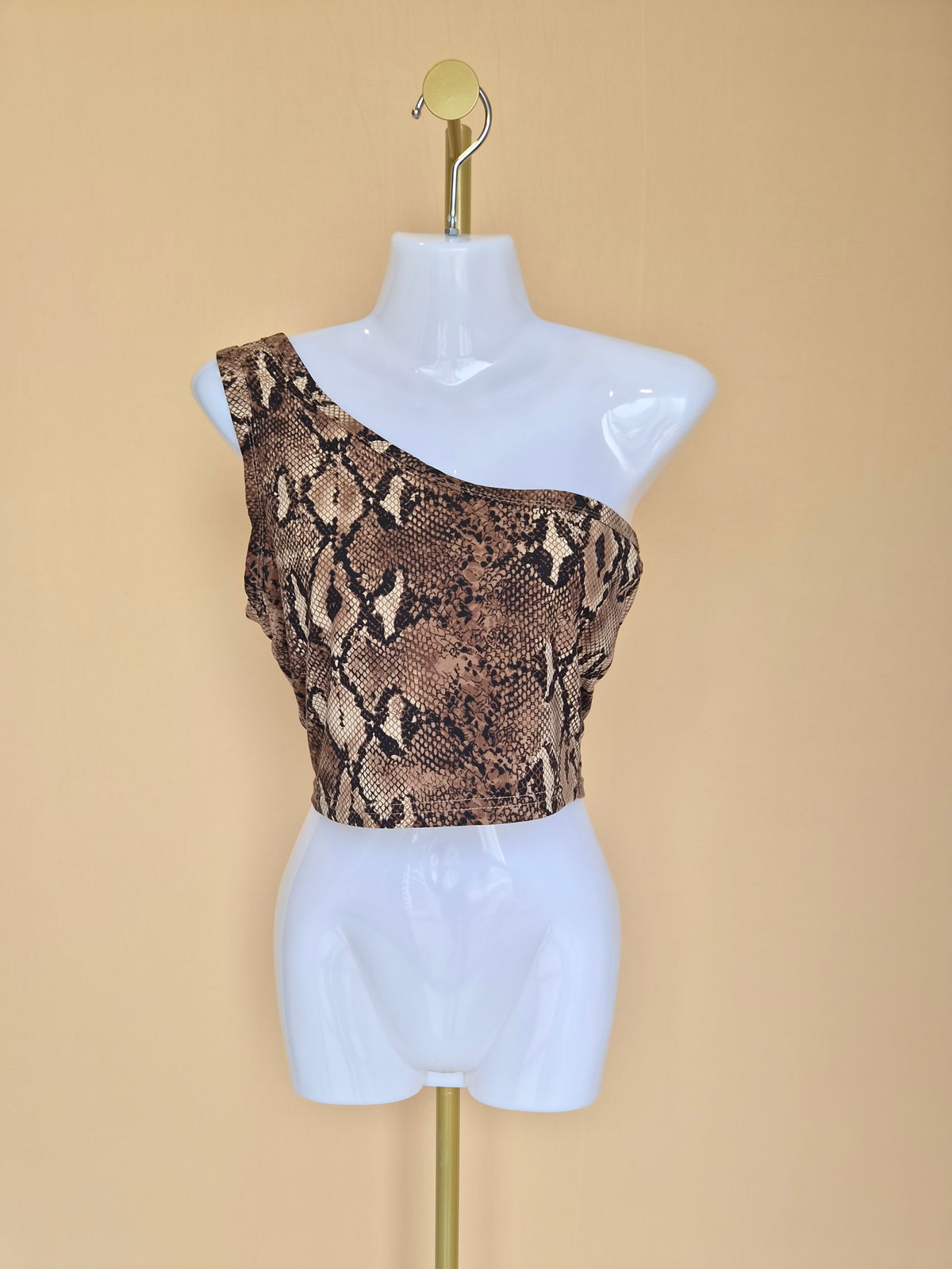 SHEIN Snake Print One-Shoulder Crop Top – Size M