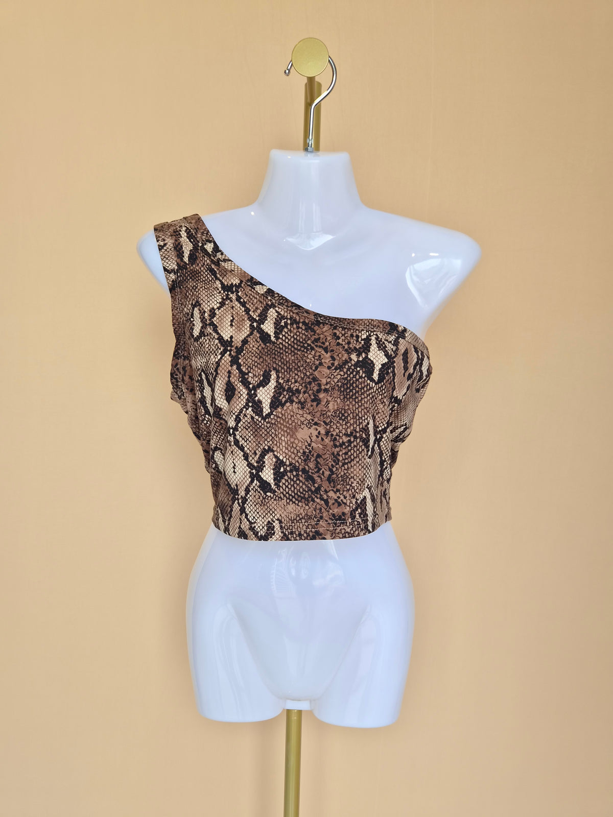 SHEIN Snake Print One-Shoulder Crop Top – Size M