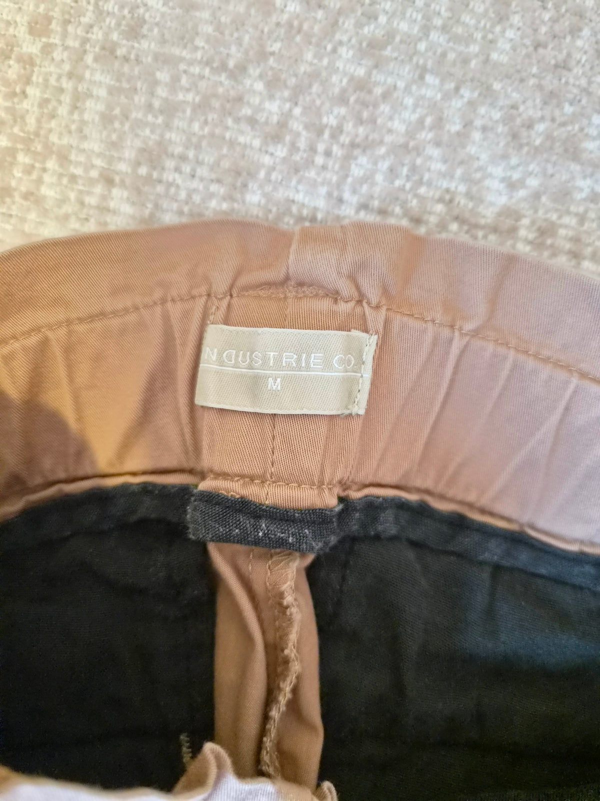 Industrie Co. Dusty Rose Cropped Pants – Size M