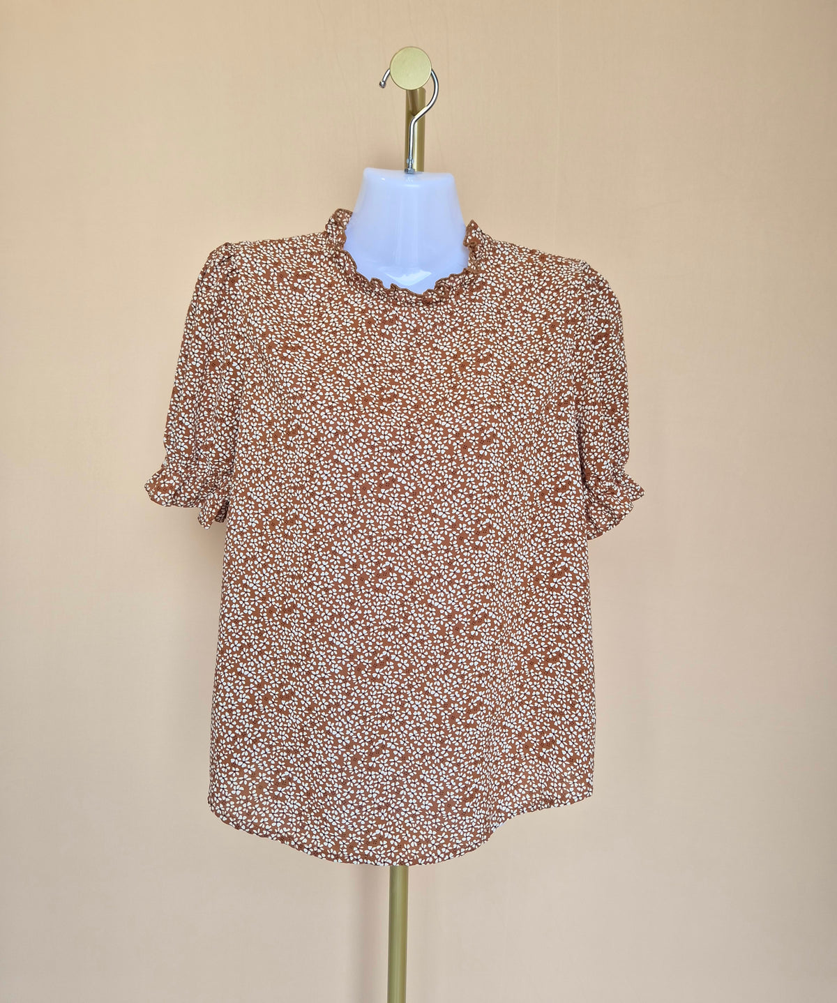Fun2Fun Brown Floral Ruffle Blouse – Size S