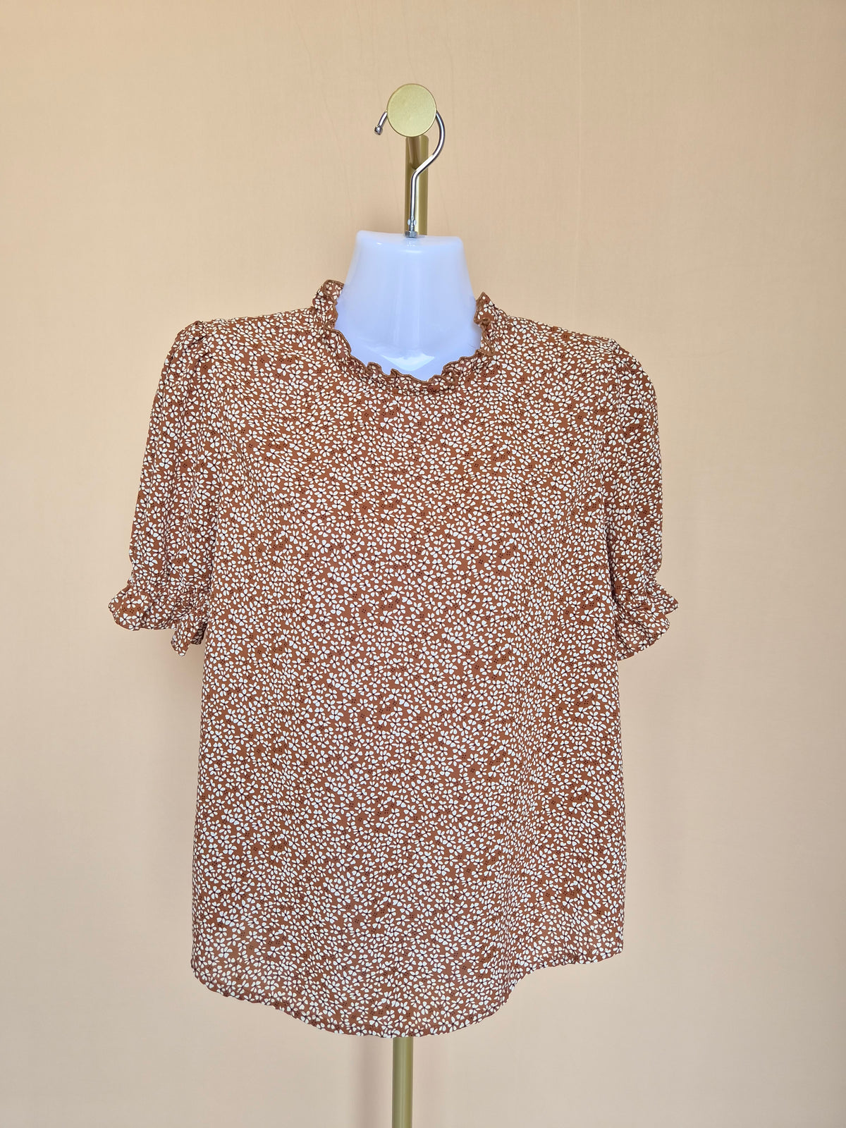 Fun2Fun Brown Floral Ruffle Blouse – Size S