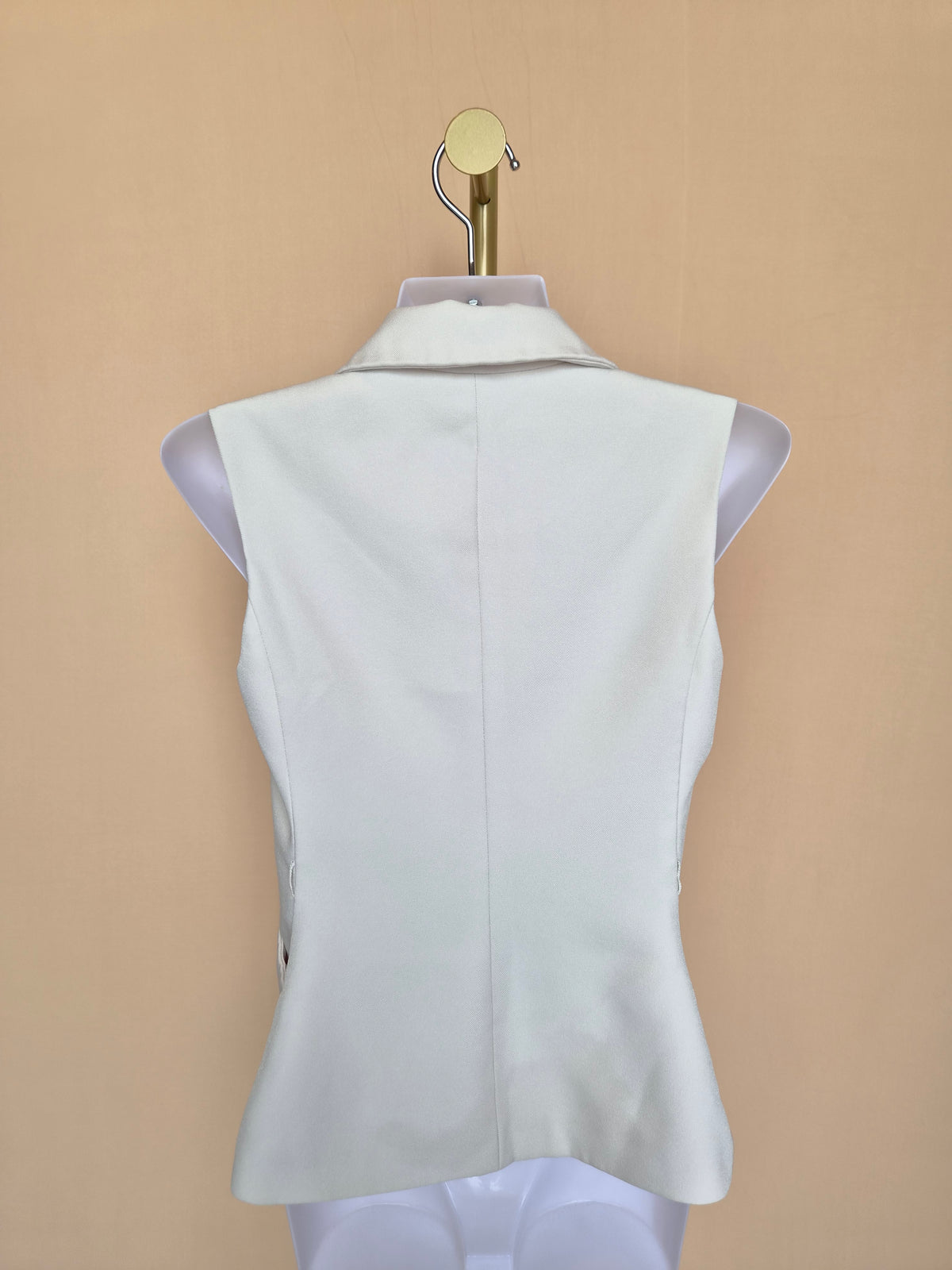Love, Bonito Ivory Sleeveless Tailored Vest Top – XS