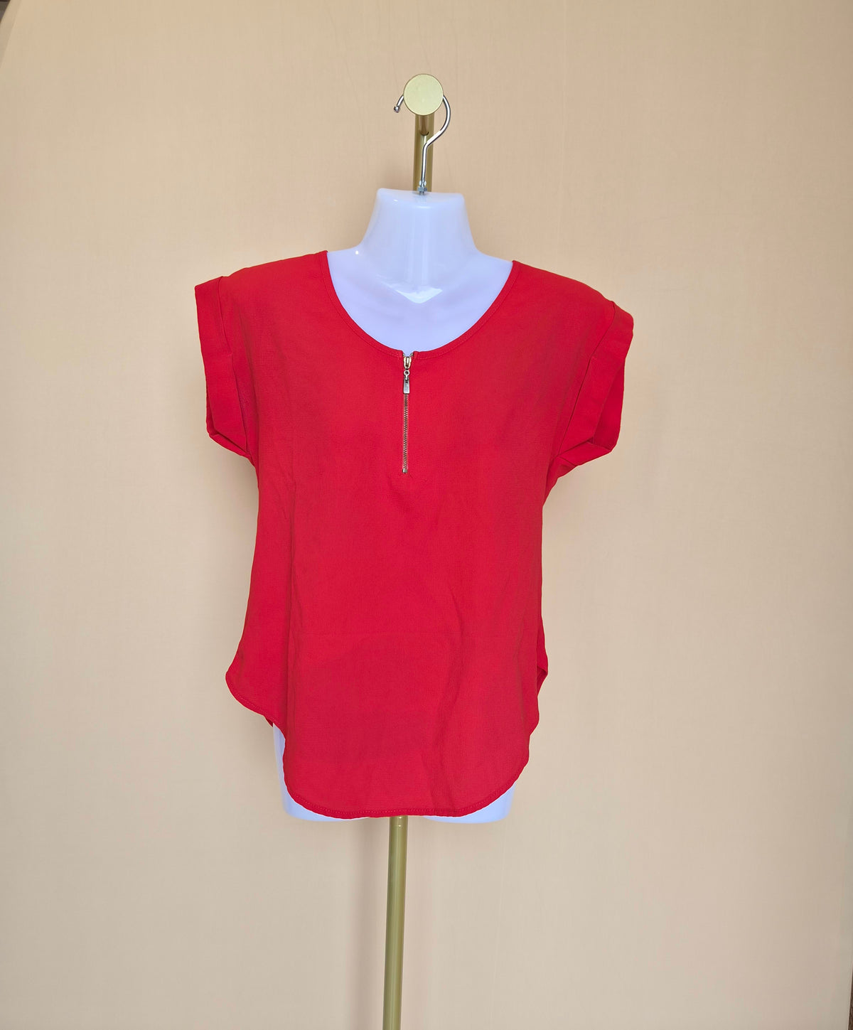 Red Zip-Front Short Sleeve Blouse – Size S