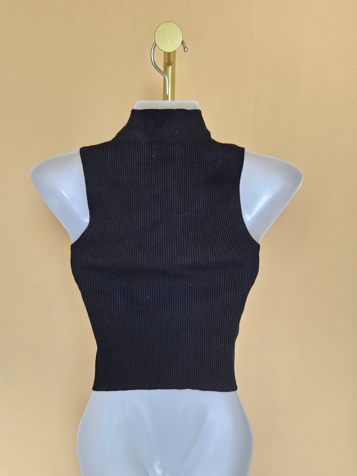MNG Black Ribbed High-Neck Crop Top – Size S