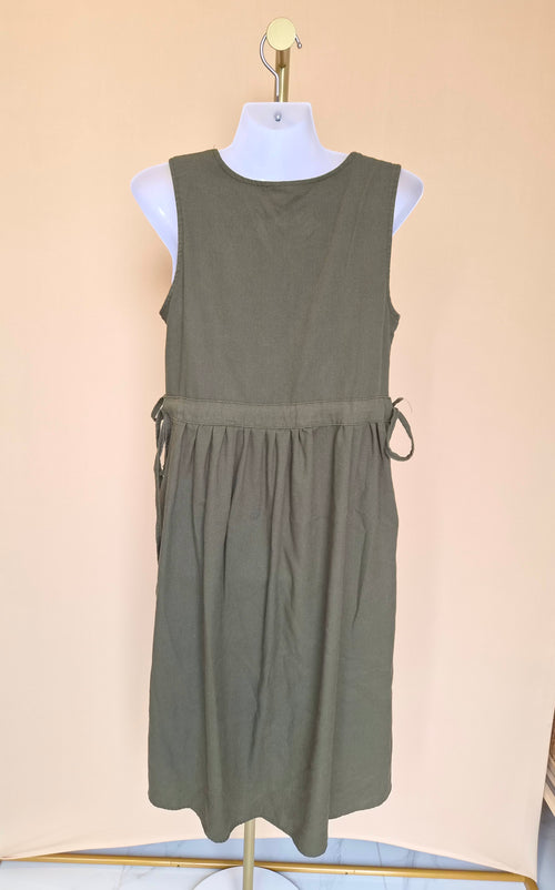 Chawan Olive Green Sleeveless Midi Dress – Approx. S/M