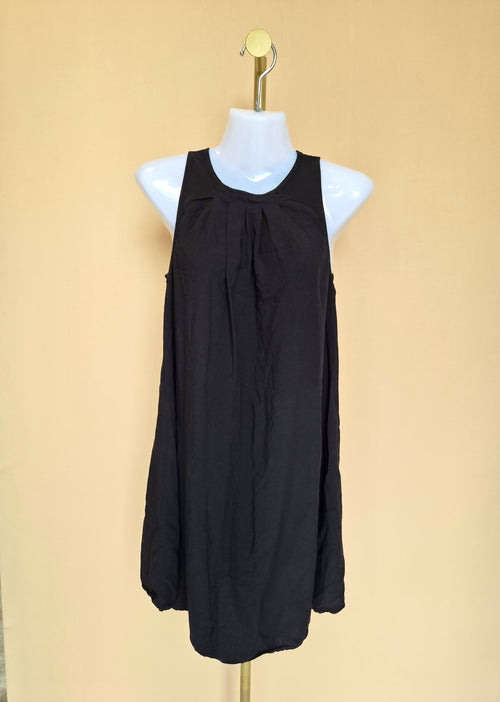 Old Navy Black Sleeveless Pleated Shift Dress – Size S