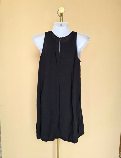 Old Navy Black Sleeveless Pleated Shift Dress – Size S