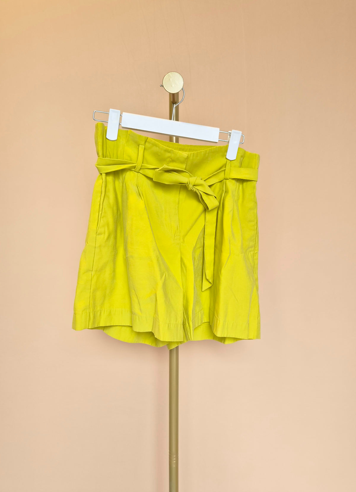 Ann Taylor Factory Chartreuse Belted Shorts – Size XS