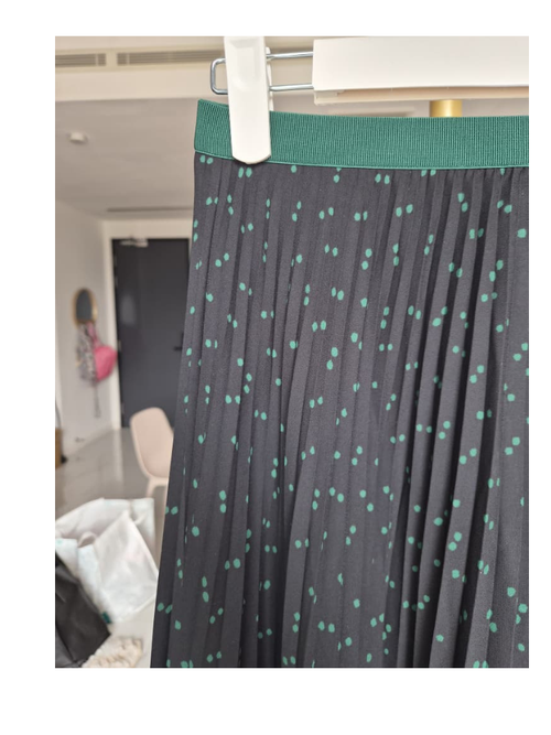 UNIQLO Pleated Dot Midi Skirt – Size S