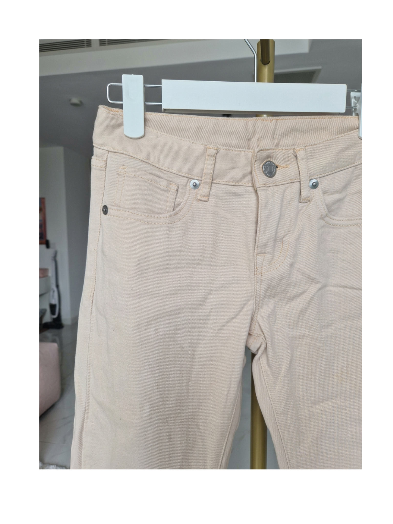 UNIQLO Beige Skinny Jeans – Size 22 (56cm Waist)