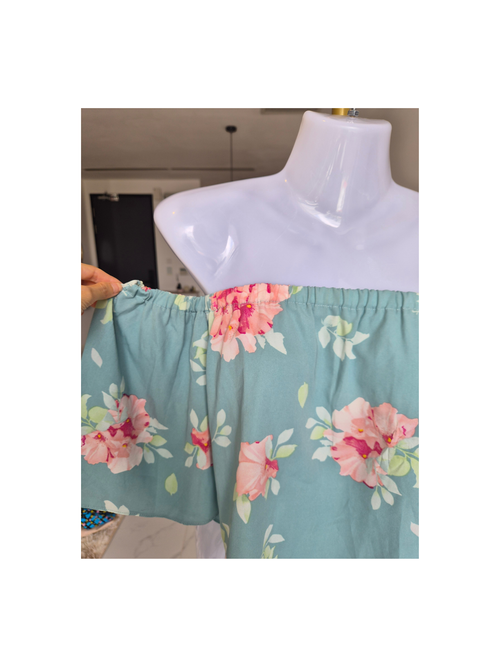 Floral Off-Shoulder Crop Top