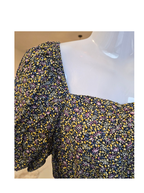 UNIQLO Floral Puff Sleeve Cropped Blouse – Size S
